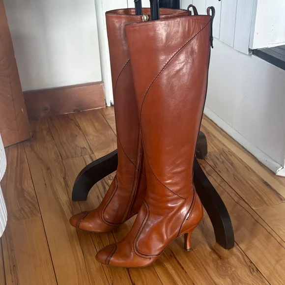 Louis Vuitton Tan Leather Heeled Boots - Picture 10 of 15